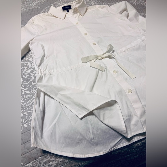 THEORY Tie-Waist Button-Down Blouse - Picture 6 of 6